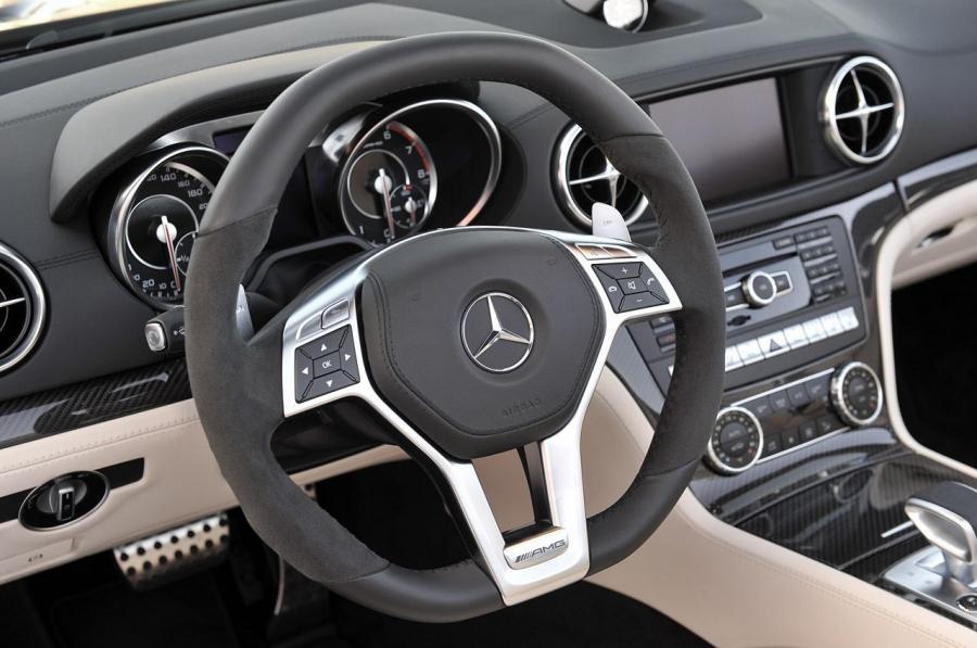  Mercedes-Benz SL65 AMG 2013 года  (фото 39 из 76)